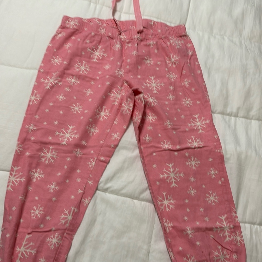 Old Navy pink snowflake flannel pajama pants
